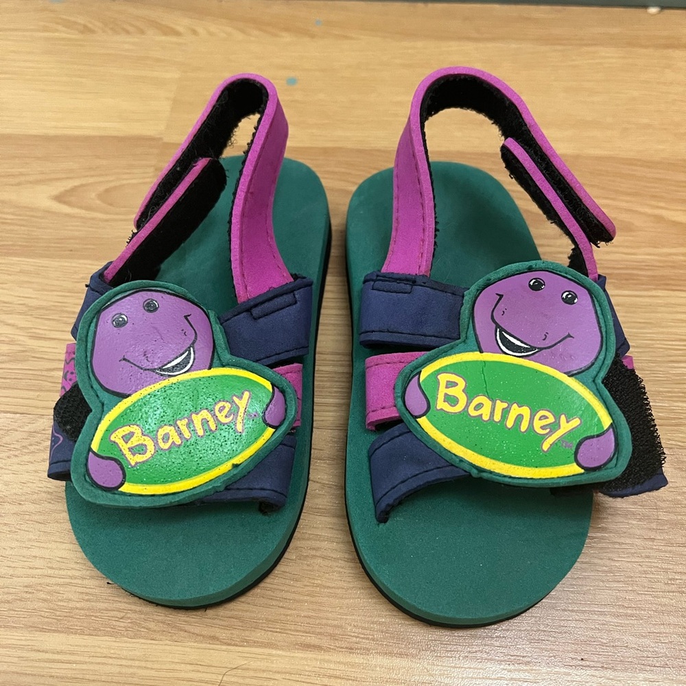 Vintage Barney the Purple Dinosaur Kids Sandals Size 6-6.5